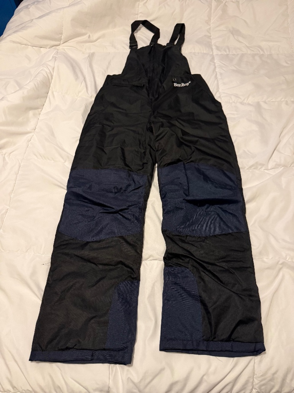 Benboy snowsuit Size XL